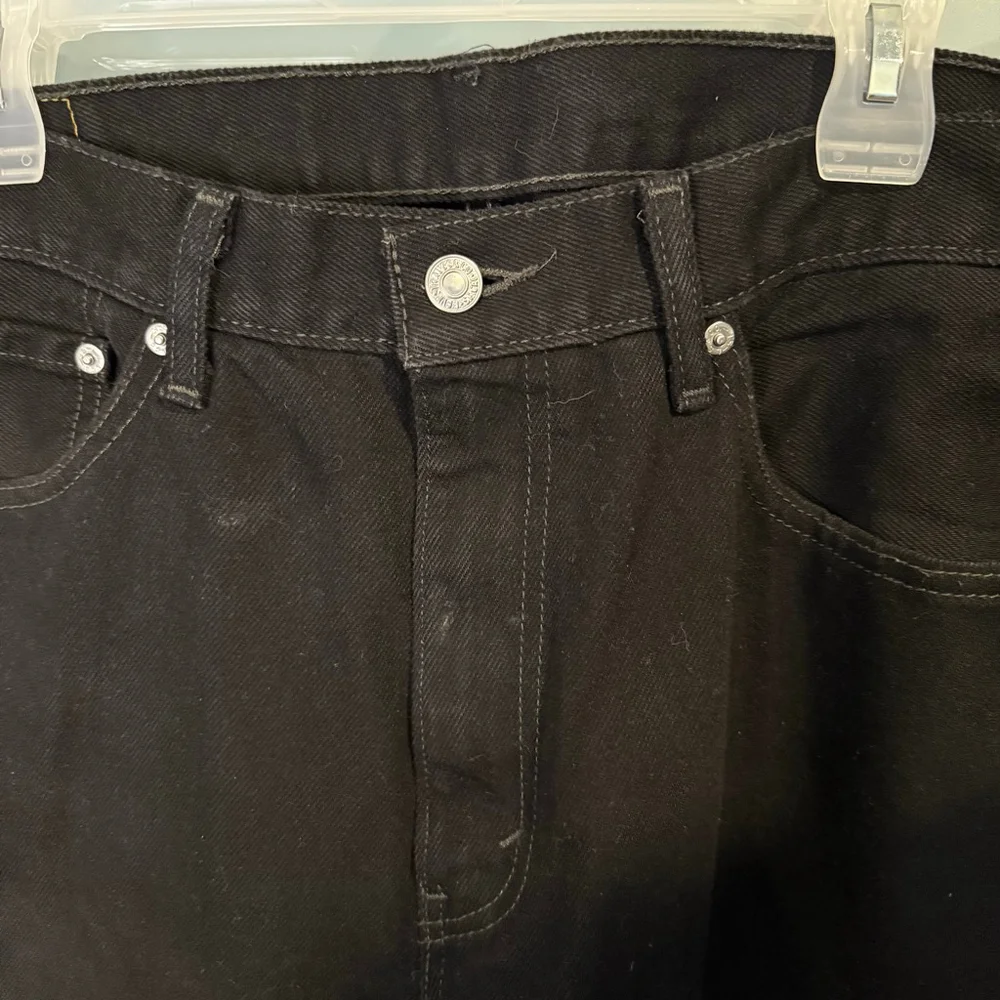 Levi’s 505 Men’s Straight Fit Black Jeans Button Fly Size 36x32 New Without Tags